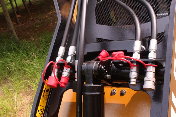 China cheap EPA 5 ENGINE MINI SKID STEER  25HP TRACKED crawler type USA MARKET  AURSTRIAL
